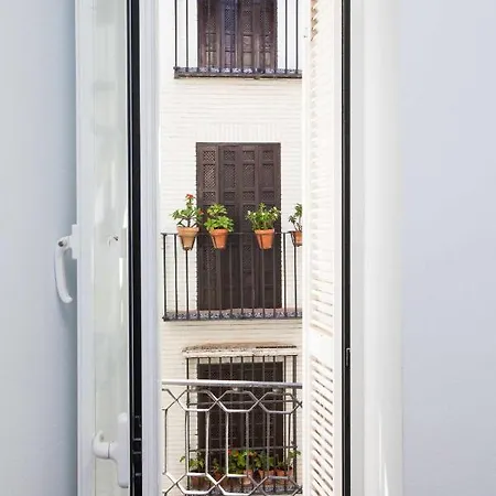 Isg Apartments Mezquita 5 Seville Exterior photo